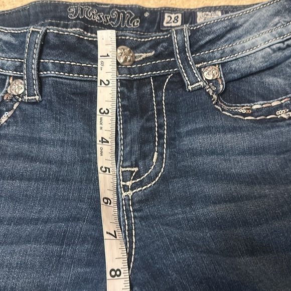 Miss Me Low Rise Boot Cut jeans nicely jeweled size 28 X 33 1/2 - Picture 7 of 14